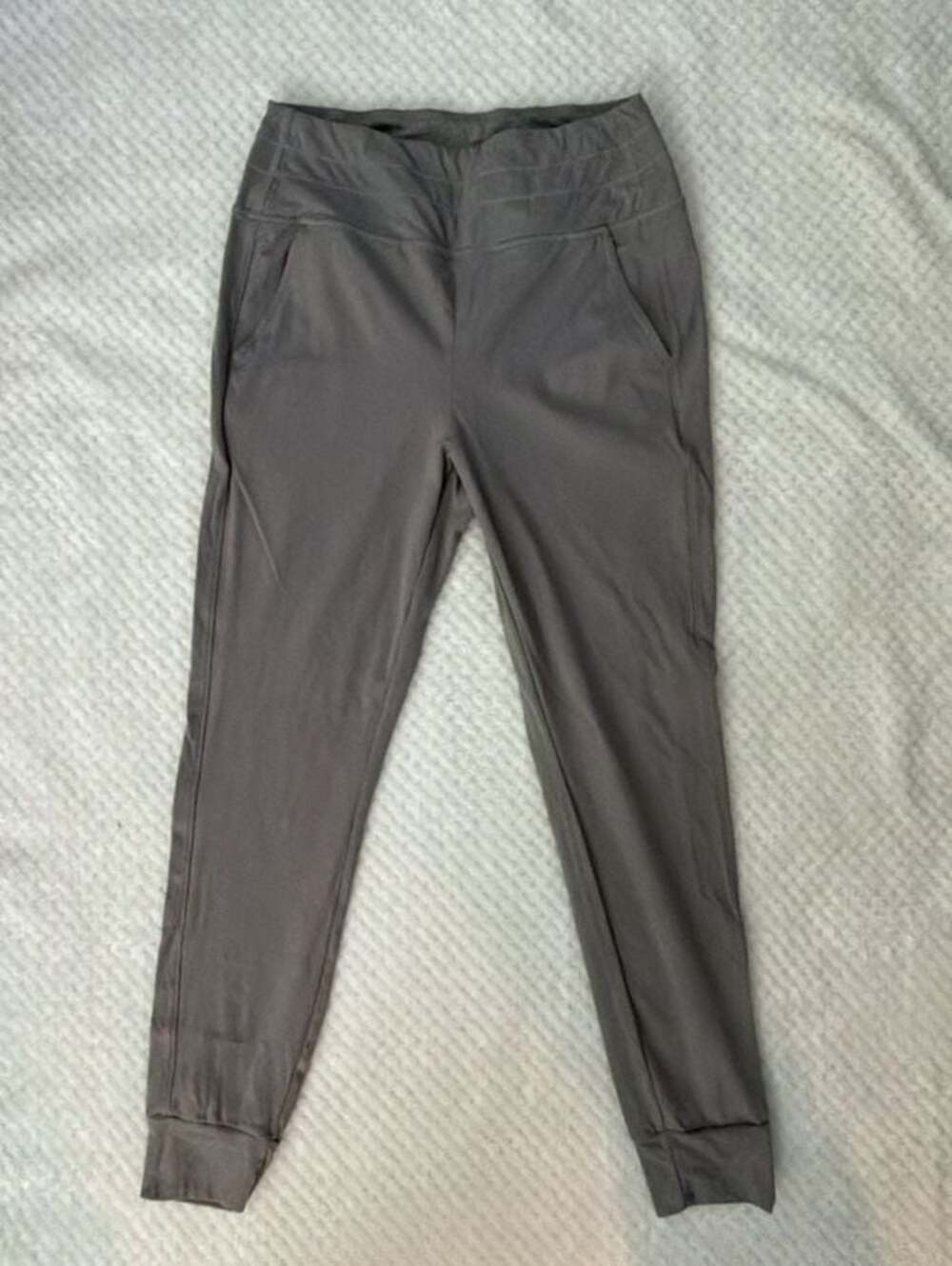 Halara Everyday Joggers Size M